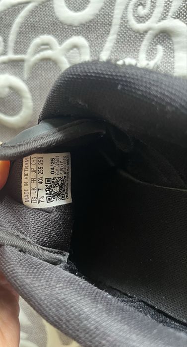 Кроссовки adidas