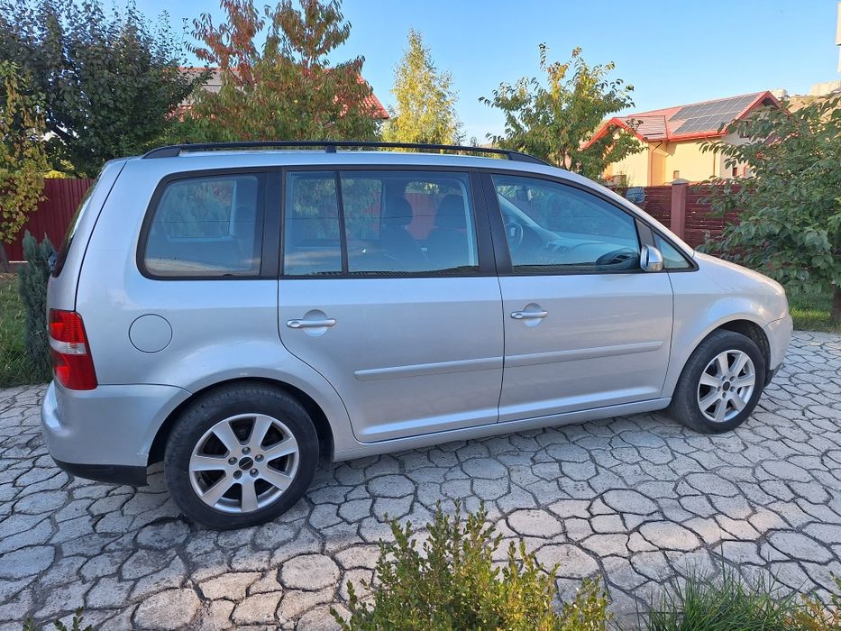 VOLKSWAGEN Touran 2007 — imagine 3