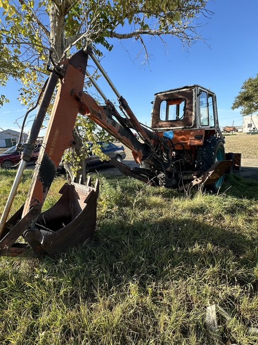 Продам ЮМЗ экскаватор петушок