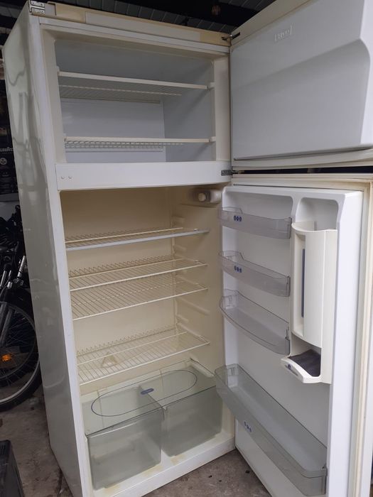 Frigider second Whirlpool