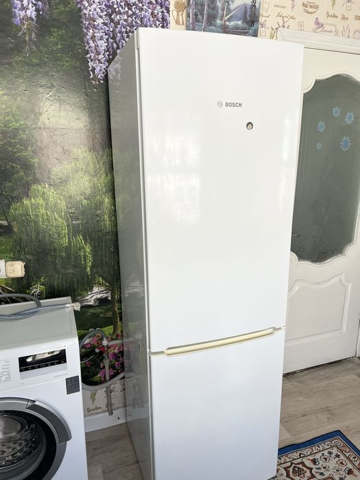 Продам Холодильник Bosch