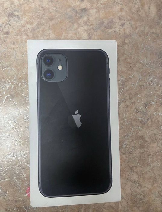 срочно продам айфон 11 128