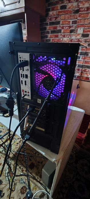 Ryzen5600, 32gb 3600mhz, Rog B550A-G, M2 nVmE 2Tb, RX6650xt, 850w Gold