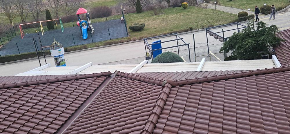 Пергола  с осветление моторно сгъване и