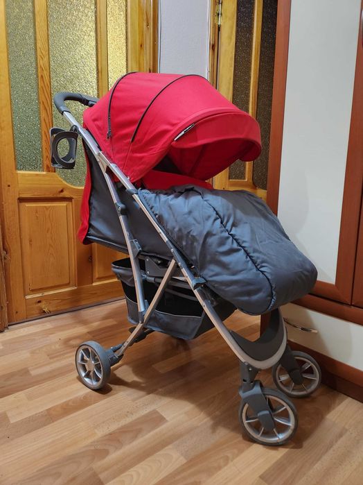 Каляска прогулочная