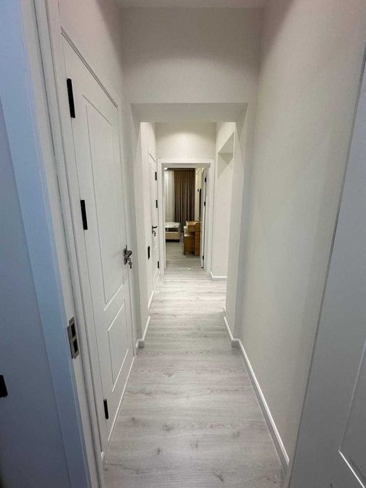 Продаётся квартира Юнусабад14 рядом метро Туркистон 2ком 64м2 ремонтом