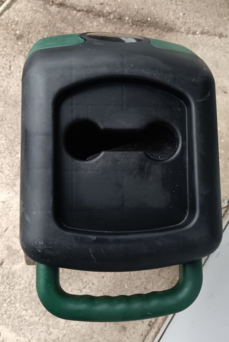 Tocător electric pentru crengi și resturi vegetale