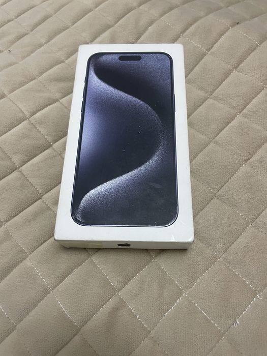 продаю iphone 15 pro max на 256 гб!!!