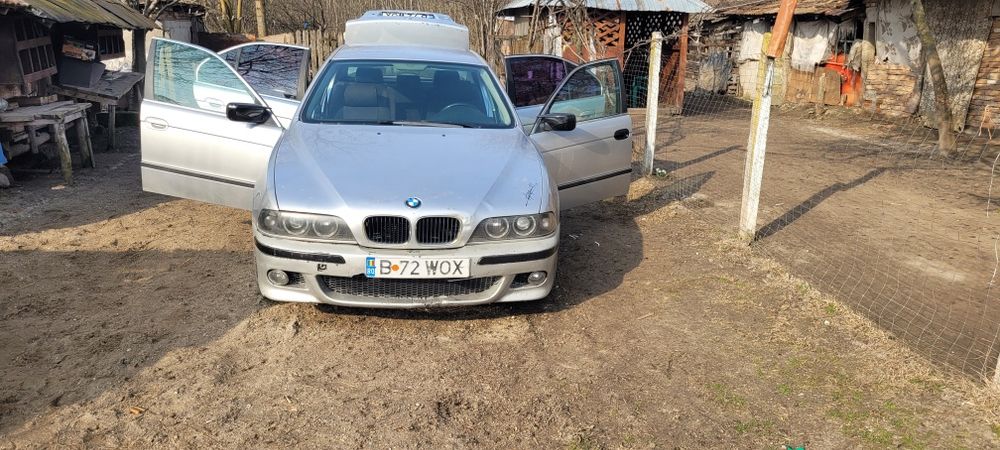 BMW e39 525 mai multe detalii la nr de telefon