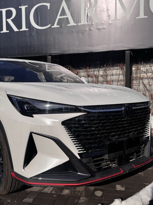 Продается новый автомобиль Changan X5+