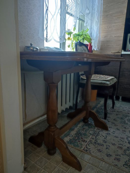 Стол кухонный продается