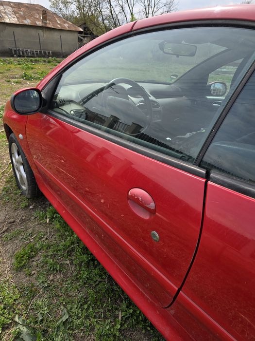 Peugeot decapotabil