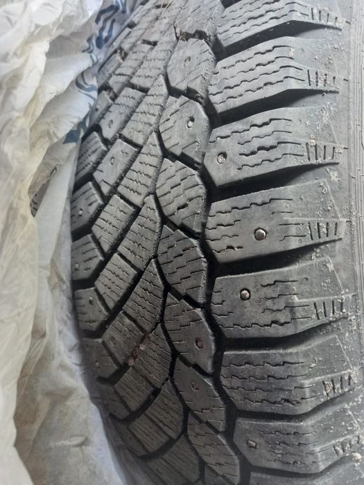 Продам Шины 205/65/16