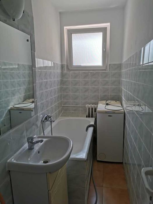 Garsoniera Trapezului, metrou 1 Decembrie