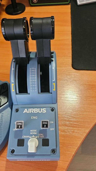 Pachet Joystick Thrustmaster TCA