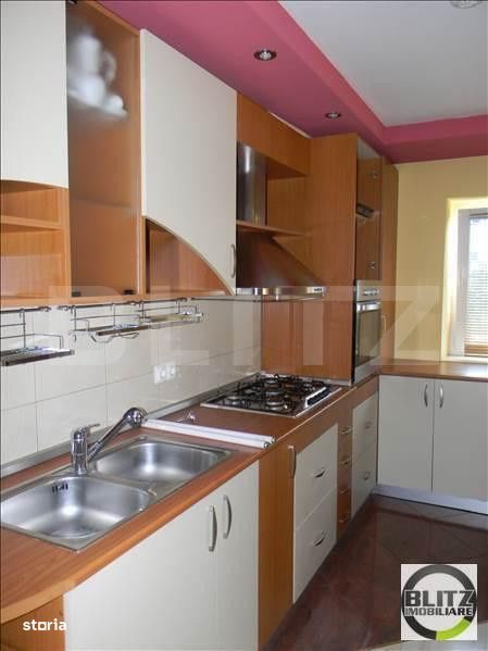 Apartament, 3 camere, 70 mp, zona strazii Plopilor!