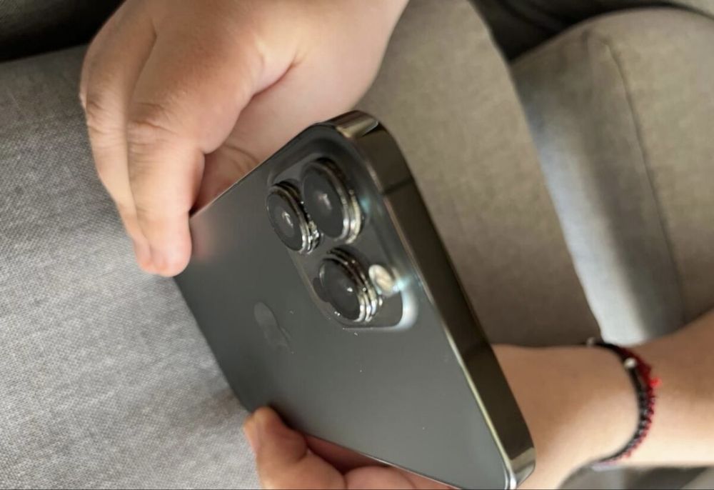 Iphone 13 pro max 100% Battery Health