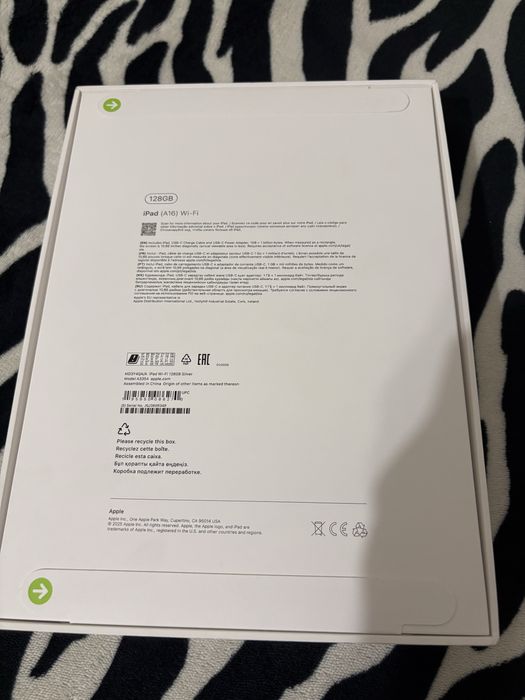 Продам ipad 128gb silver