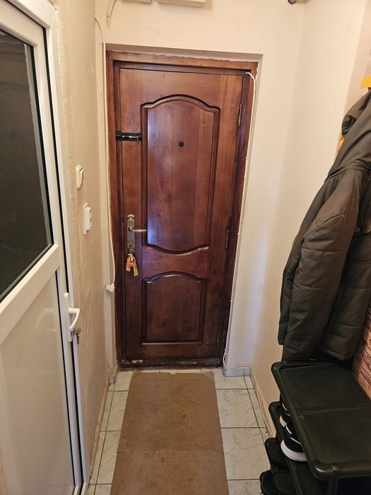 Garsoniera et 2, capat 1, proprietar