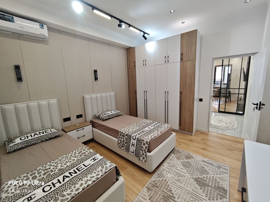 2в3 Шота Руставели ор-р кафе Bon, Ipoteka Bank