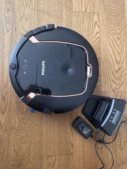 Aspirator robot Philips FC8820 care aspira singur