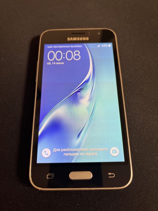 Samsung Galaxy J1 2016