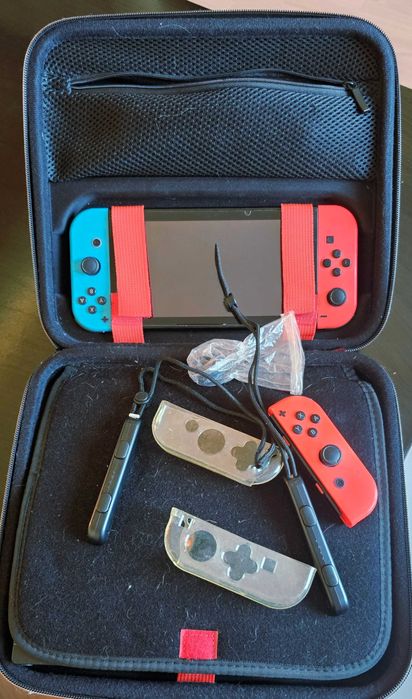 Nintendo Switch с игри и калъф