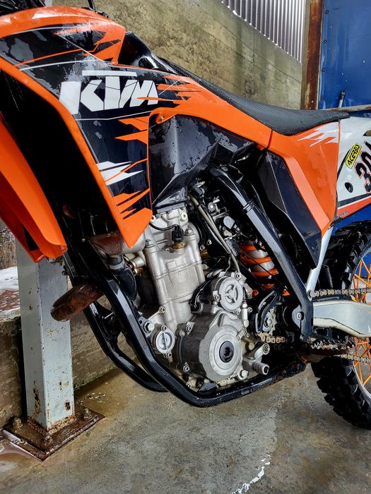Vând ktm sxf350 2011 nu(honda,kawasaki,gas gas,husqvarna,husaberg)