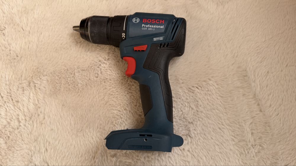 Винтоверт и зарядно Bosch