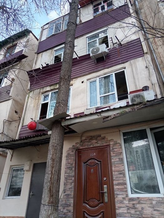 Продам две  1 комнатные квартиры на одном этаже