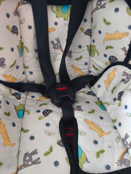 Столче за кола Moni