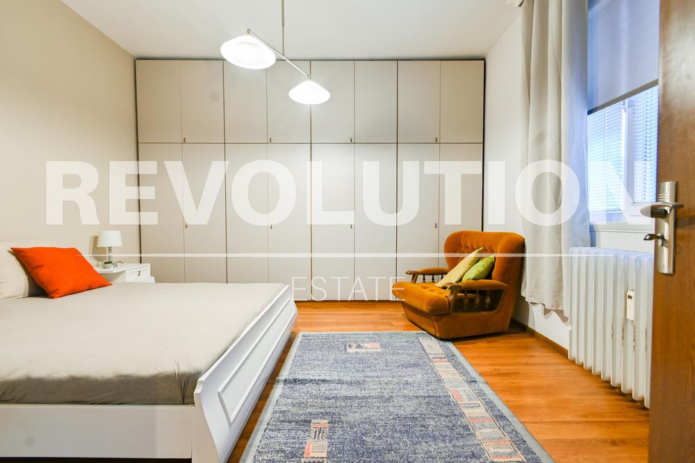 Дава се под наем Двустаен апартамент в София, Център - 66 кв.м за 600 € - Снимка #2