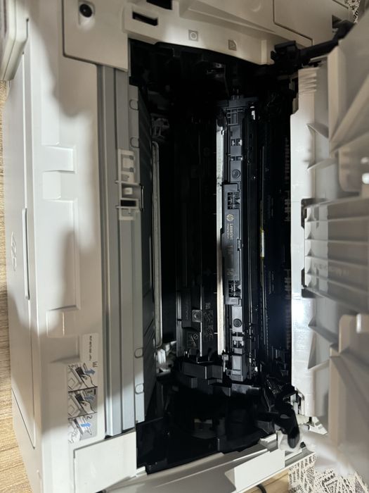 Продам принтер hp