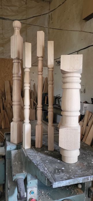 Vand balustri si picioare masa  living