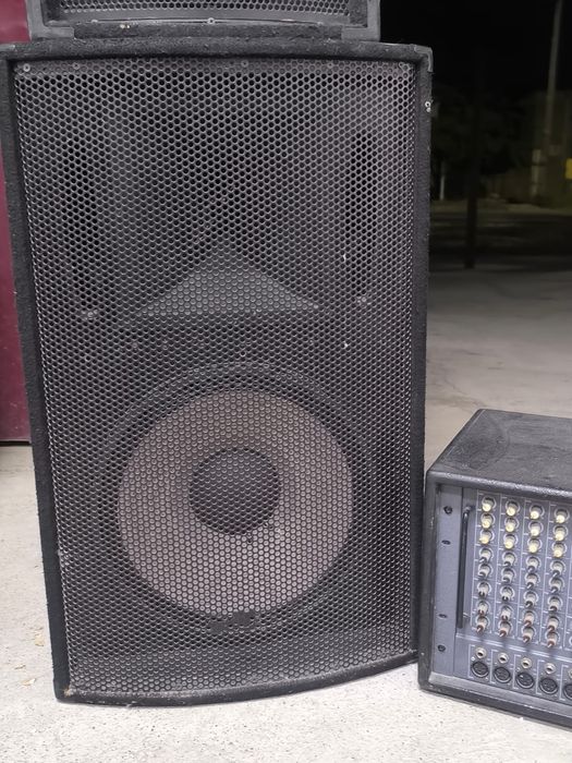 Продаётся комплект колонка усилитель