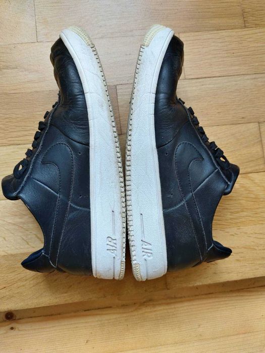 Продавам мъжки маратонки Nike