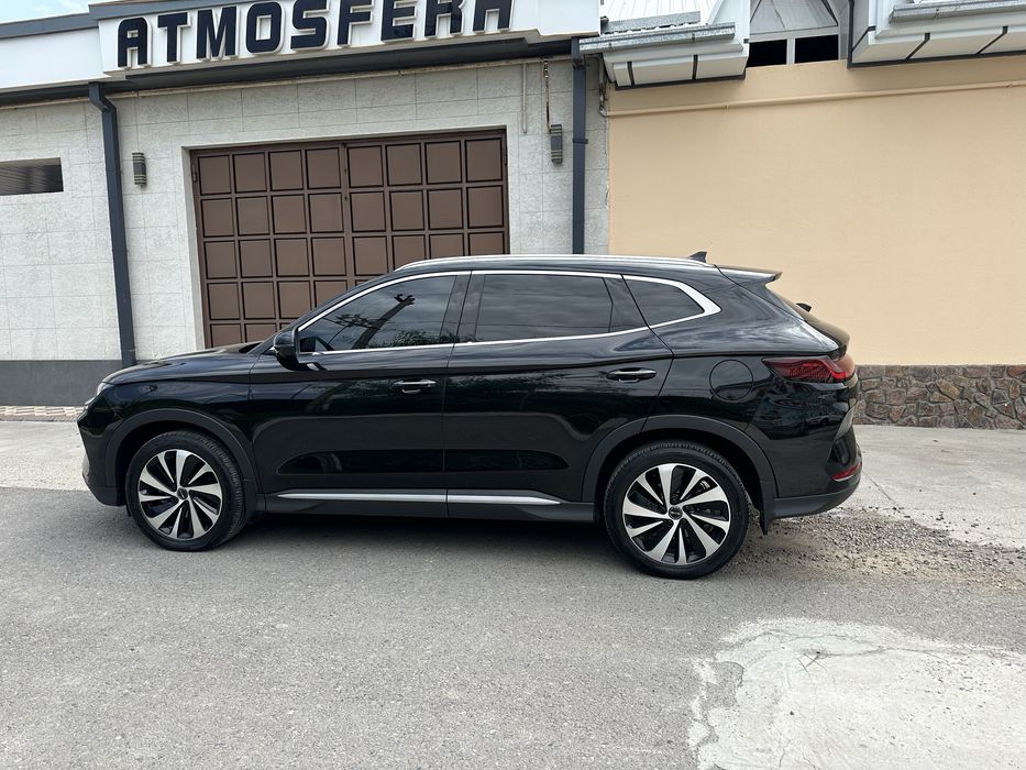 BYD Chempion sotiladi 2024 gibrid