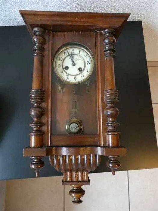 Vând pendule antice ,modele unicat