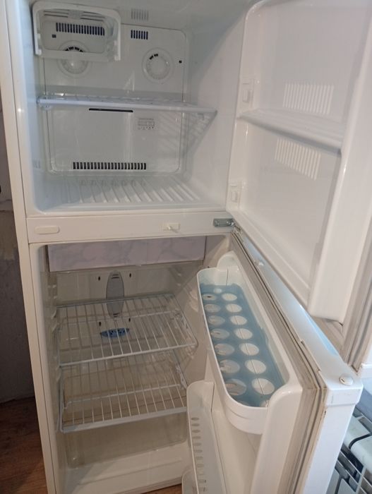 Продается холодильник