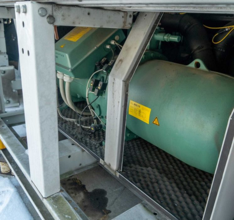 Vand / Inchiriez chiller CLIMAVENETA 642 KW