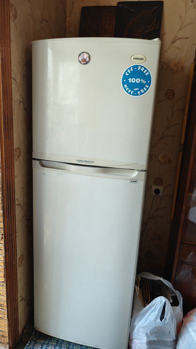 Холодильник Samsung SR-33NXB