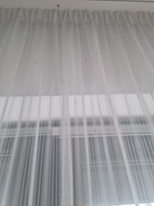 Perdea alba din doua bucăți