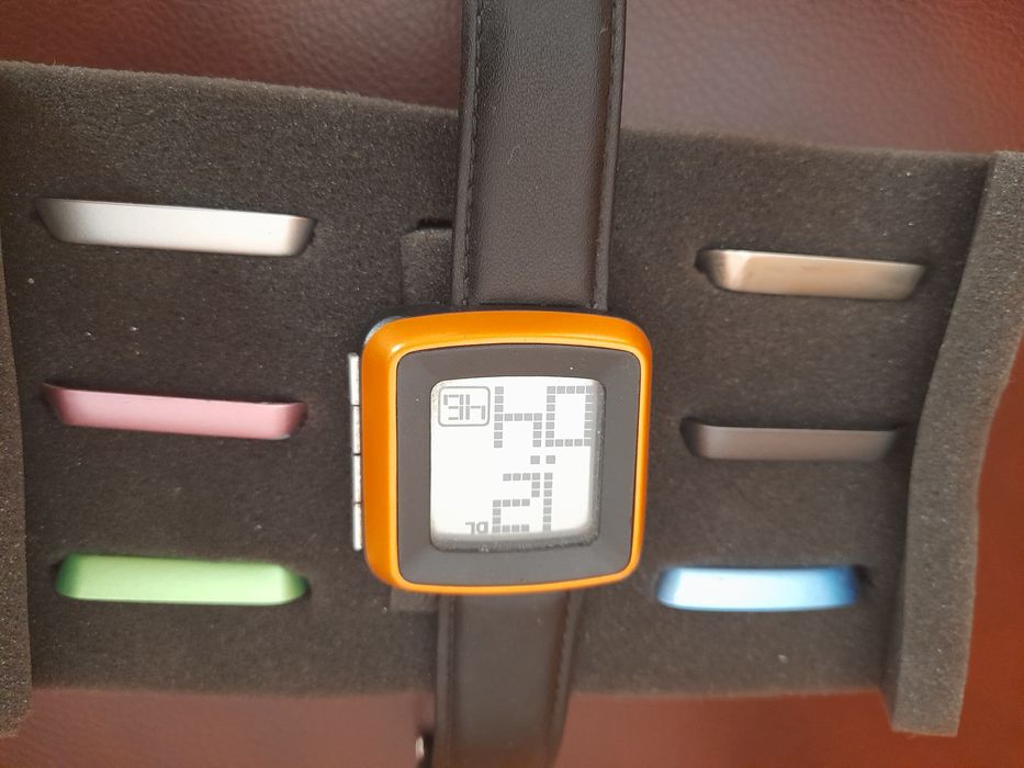 Ceas electronic funcțional