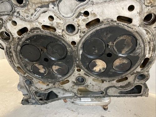 Глава на цилиндъра с разпределителни валове дясна за Subaru Outback 2.0 Дизел (2010) T20D