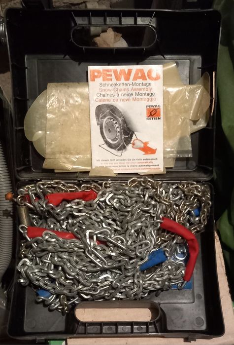 Продавам вериги за сняг