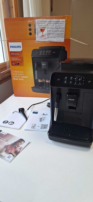Кафеавтомат Philips 800 Series EP0820 - НА ЕДИН МЕСЕЦ