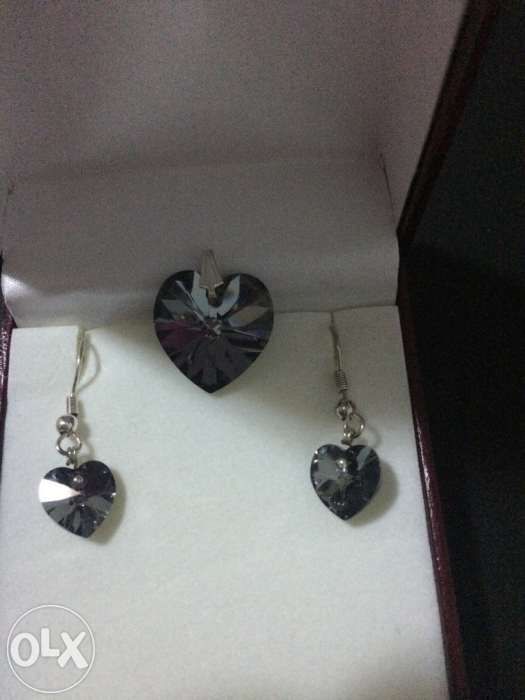 Set cristale Swarovski lucrat manual