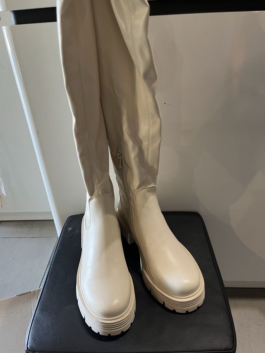 Висок ботуш над коляното Dee Zee номер 40