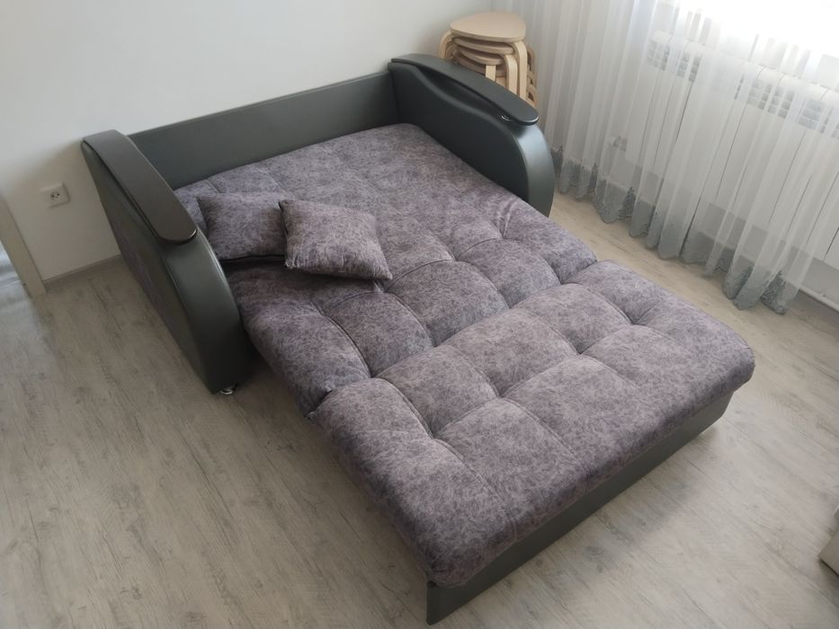 Продам диван Версаль