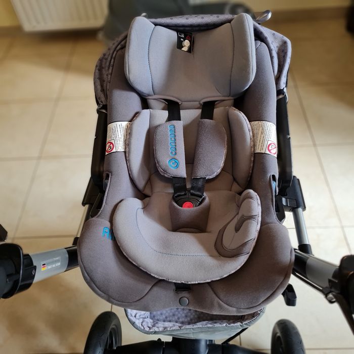 Set carucior+ landou+ scoica marca Concord Neo gri + CADOU ERGOBABY